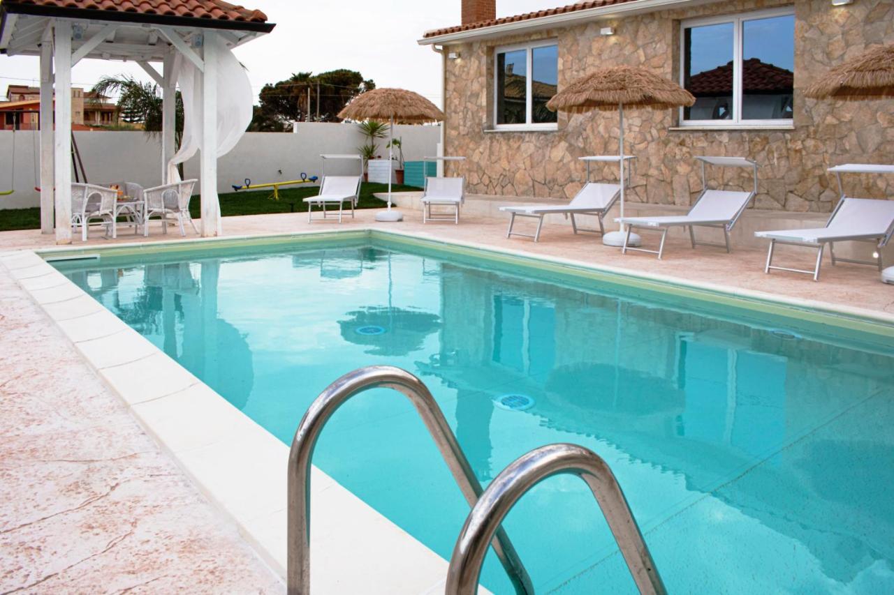 I Gufi Bed & Breakfast Marzamemi Bagian luar foto